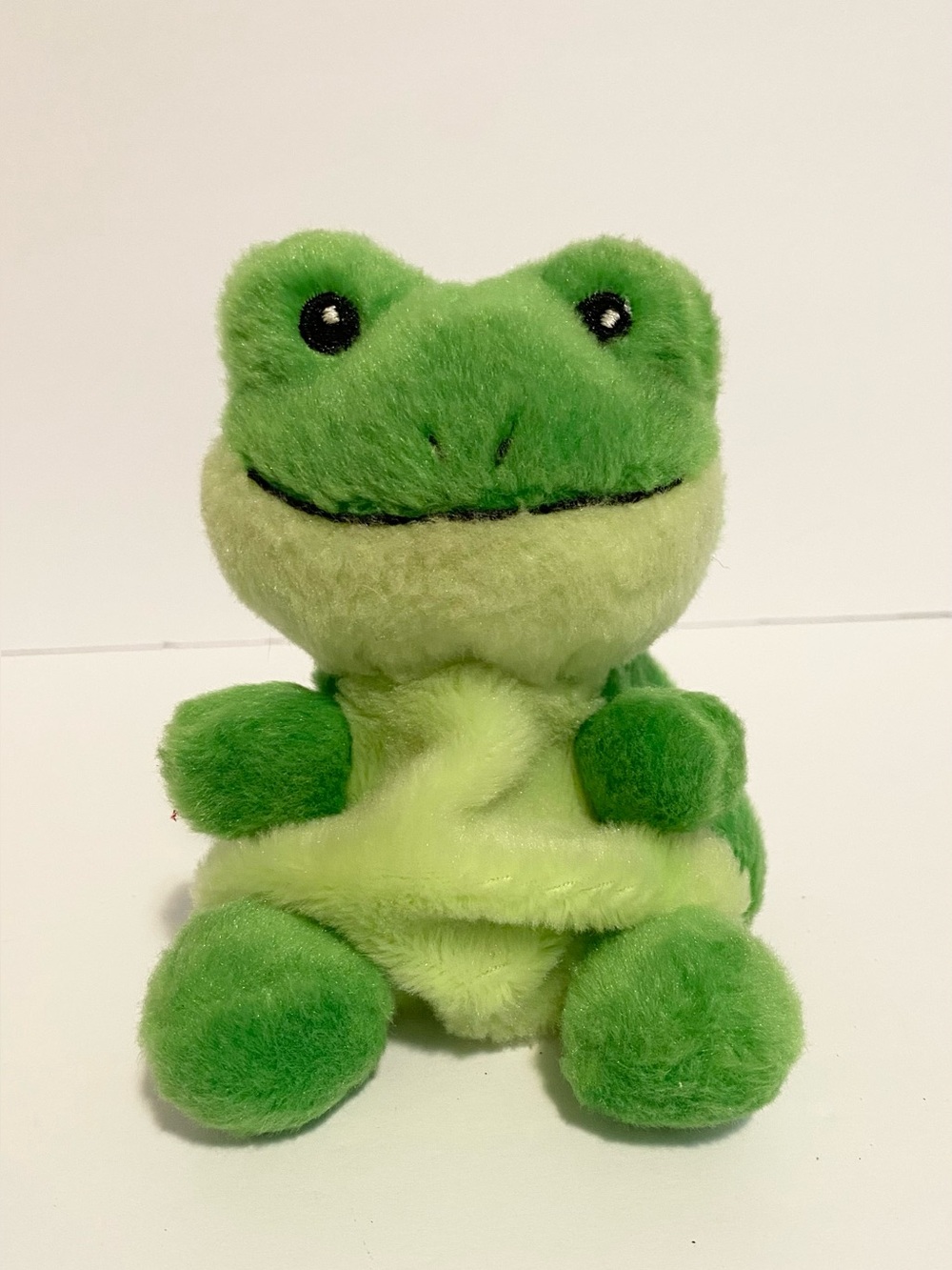 Palm Pals Green Frog Aurora World Plush Stuffed Animal Toy 5” Beanie